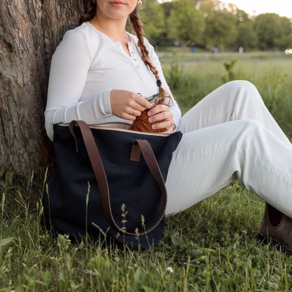 CANVAS CROSSBODY TOTE BAG - Twig and Horn