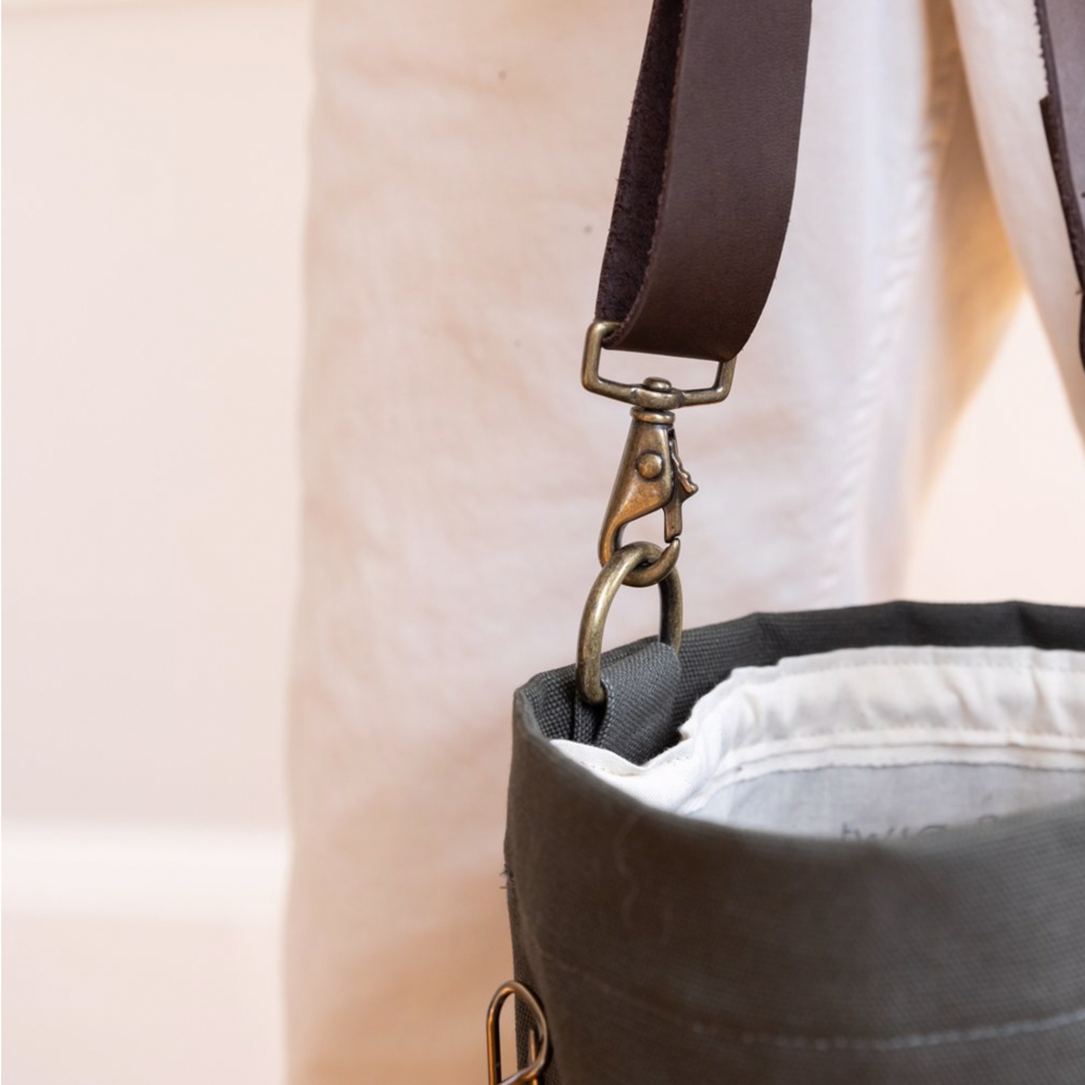 CANVAS BUCKET BAG - Twig and Horn