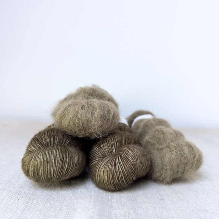 SET DE 4 ÉCHEVEAUX "CÔME" ET "SURI"