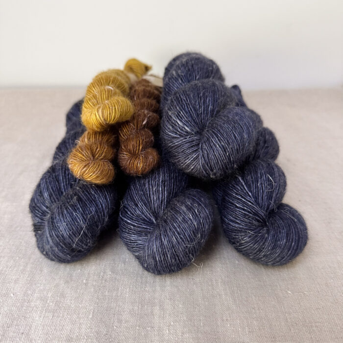 SET DE 4 ÉCHEVEAUX "INÉS" + 3 MINIS