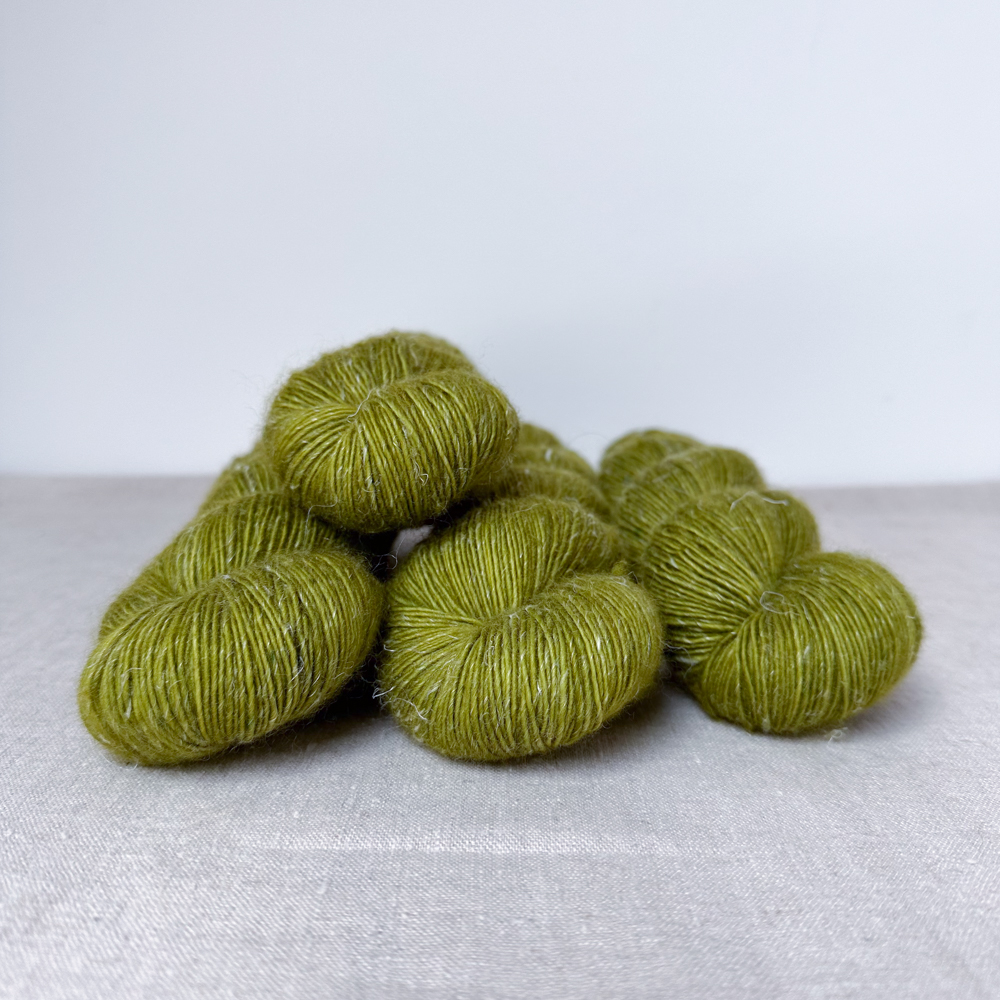 SET DE 4 ÉCHEVEAUX "INÉS" COLORIS MATCHA SET DE 4 ÉCHEVEAUX "INÉS" COLORIS MATCHA